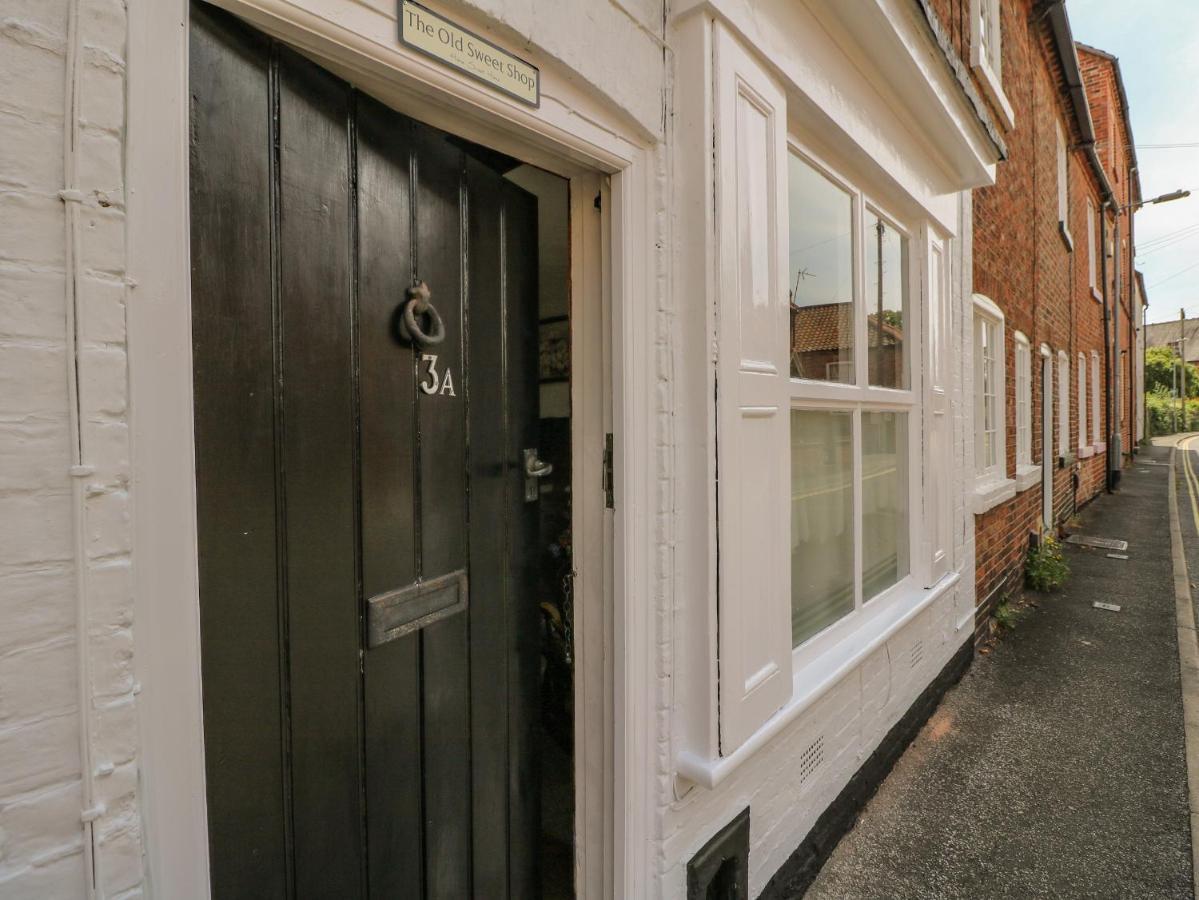 Villa The Old Sweet Shop Newark upon Trent Exterior foto